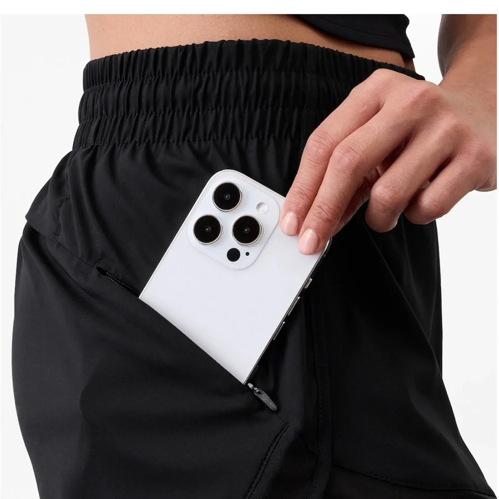 Mesh Racer Run Mid Rise 4 Short (XS) - Picture 4 of 7